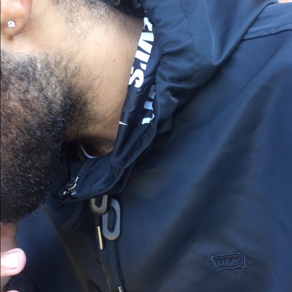 Limited edition Levi’s Fall season jacket ‼️🤘🏽😻 - Picture 2 of 7